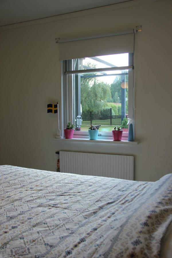 Private Room For Rent In A Villa With Garden View Эльмхульт Экстерьер фото